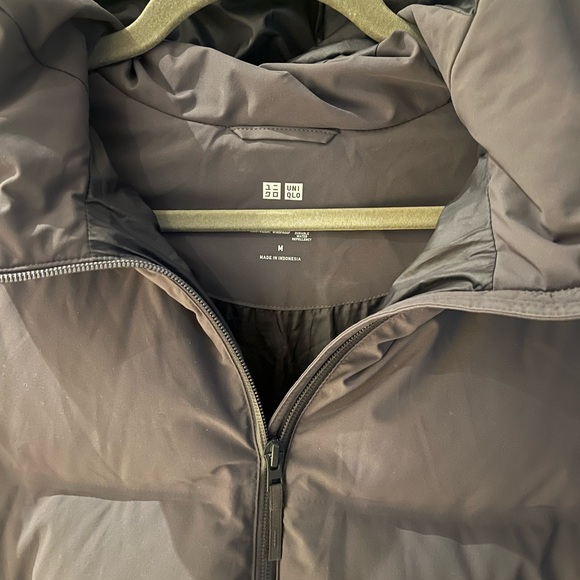 Uniqlo Seamless Down Parka - Picture 3 of 3